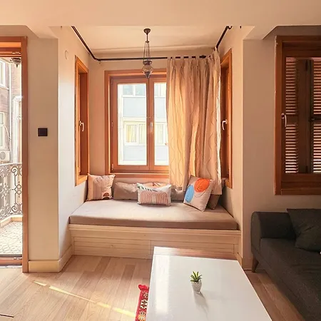 Apartment Taksim Square1 Bedroom 03 *
