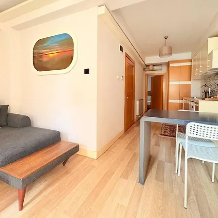 Taksim Square1 Bedroom 03 شقة *